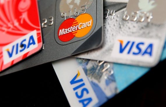 Карты Visa и MasterCard Сбербанка могут прекратить работу в 2022 году