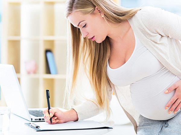 Выплаты по беременности и родам работающим женщинам в 2019