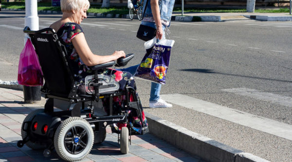 Льготы инвалидам 1 группы в 2022 году: последние новости